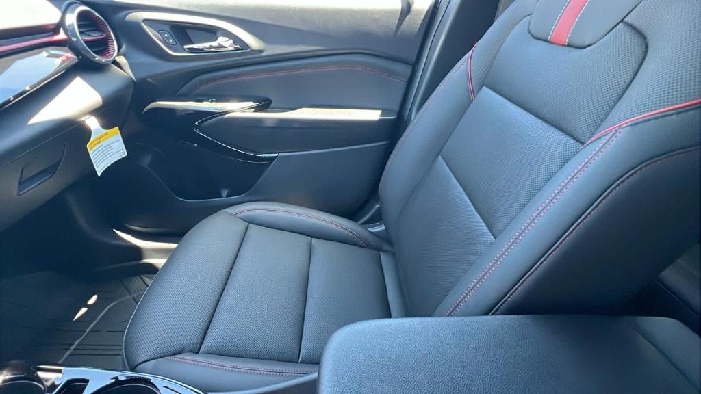 new 2025 Chevrolet Trax car, priced at $26,955
