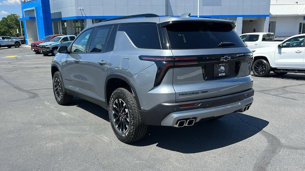 new 2025 Chevrolet Traverse car, priced at $54,455