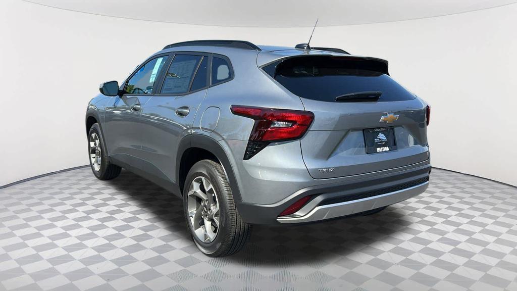 new 2025 Chevrolet Trax car, priced at $25,060