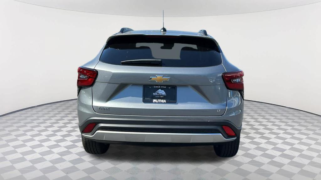 new 2025 Chevrolet Trax car, priced at $25,060