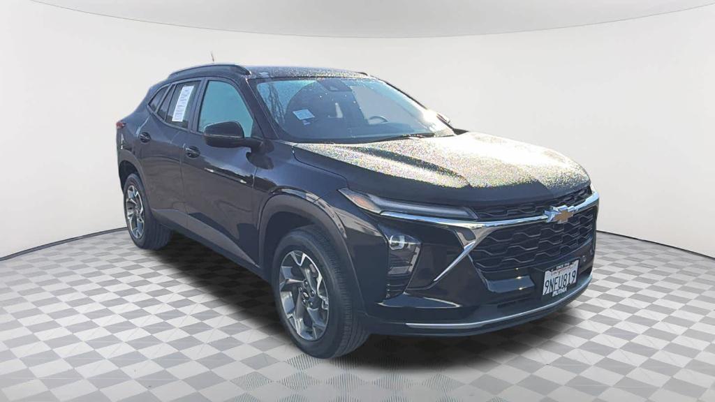 used 2024 Chevrolet Trax car, priced at $22,490