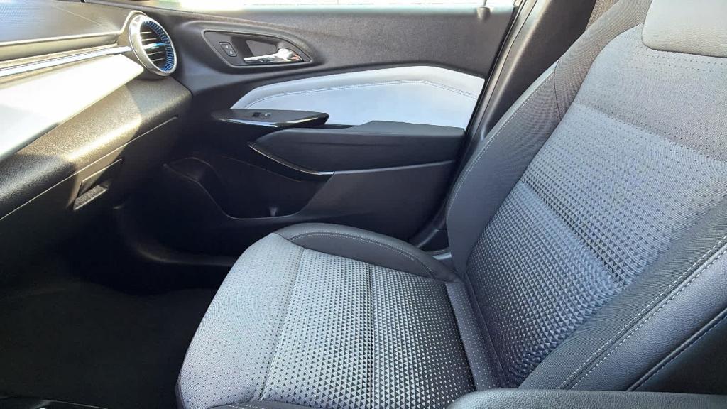 used 2024 Chevrolet Trax car, priced at $22,490