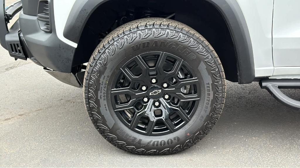 new 2026 Chevrolet Colorado car, priced at $51,885