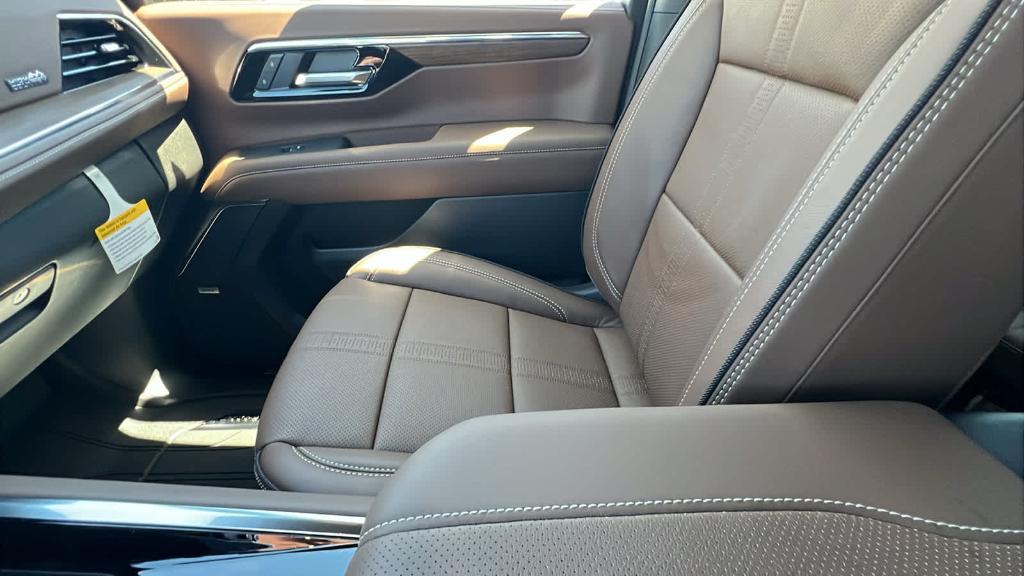 new 2025 Chevrolet Tahoe car, priced at $84,390