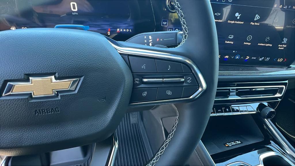 new 2025 Chevrolet Traverse car, priced at $62,185