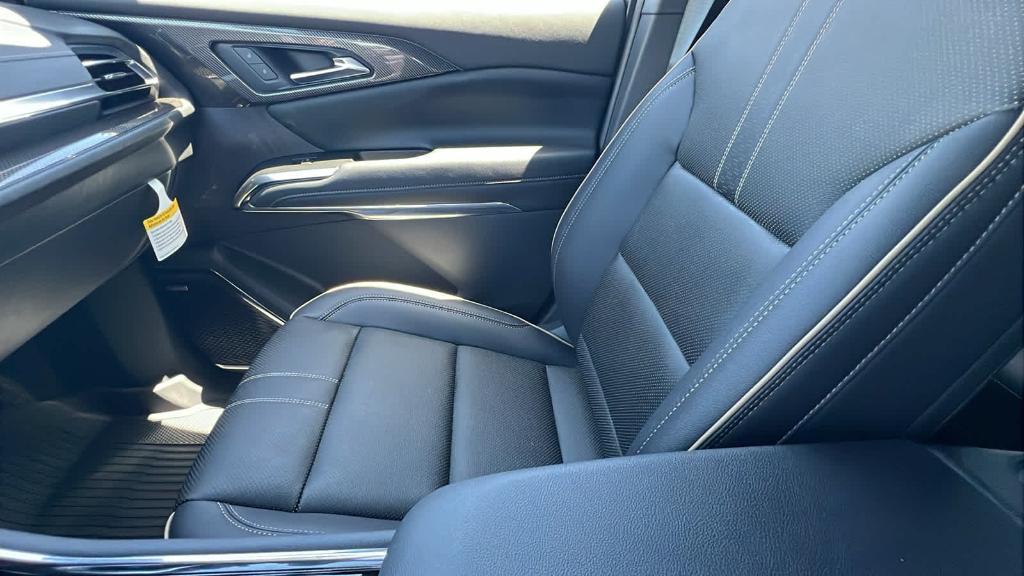 new 2025 Chevrolet Traverse car, priced at $62,185