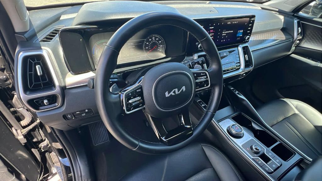 used 2023 Kia Sorento Hybrid car, priced at $32,990