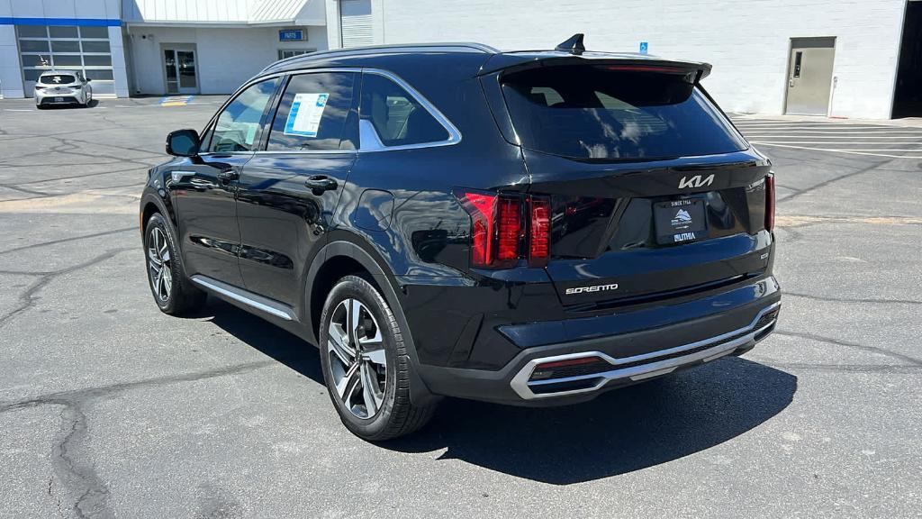 used 2023 Kia Sorento Hybrid car, priced at $32,990