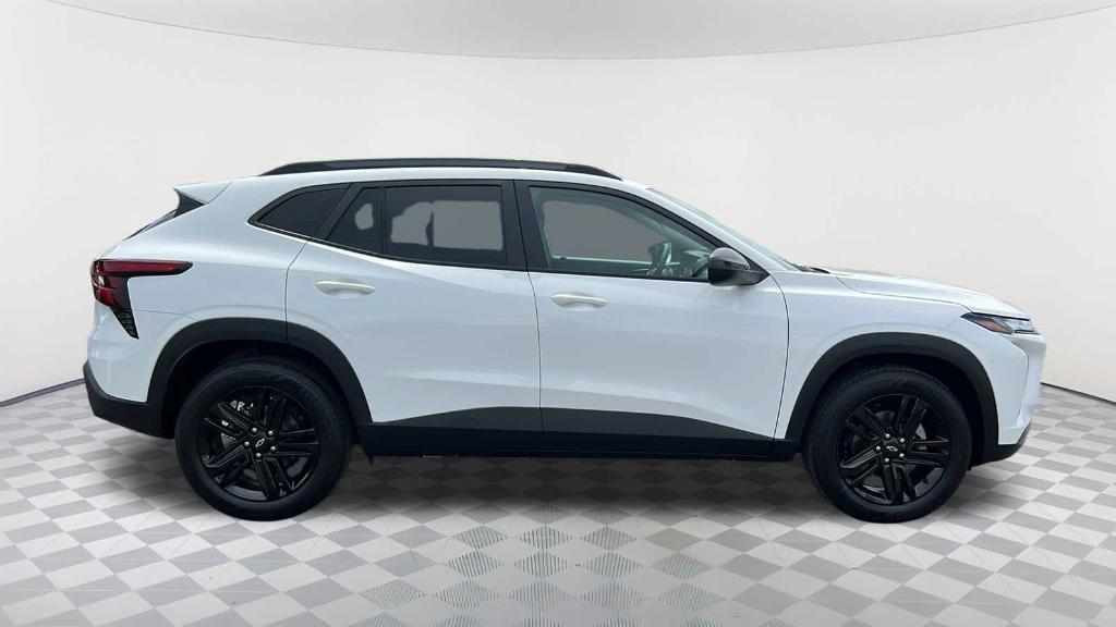 new 2025 Chevrolet Trax car, priced at $27,850