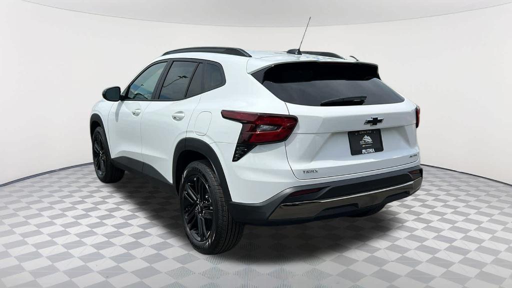 new 2025 Chevrolet Trax car, priced at $27,850
