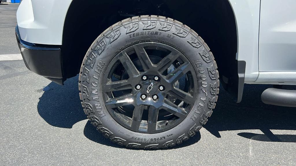 new 2025 Chevrolet Silverado 1500 car, priced at $55,830