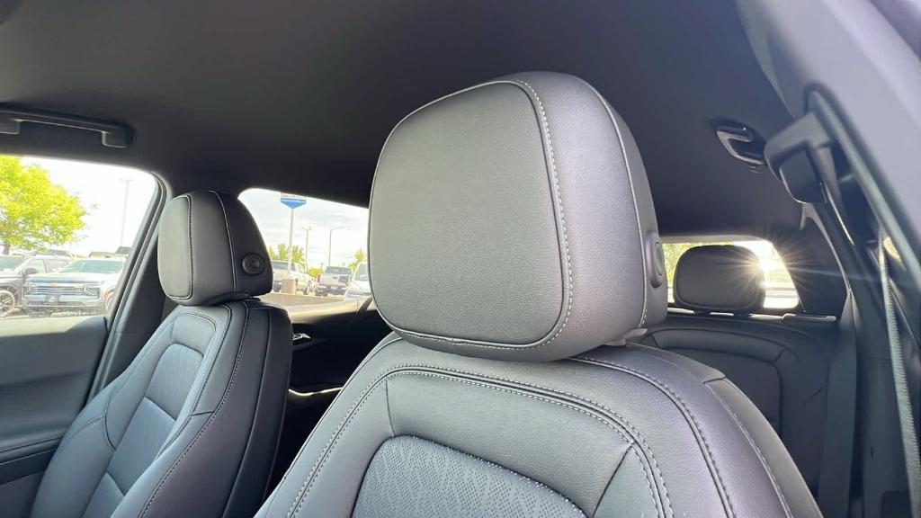 new 2026 Chevrolet Equinox car, priced at $34,045