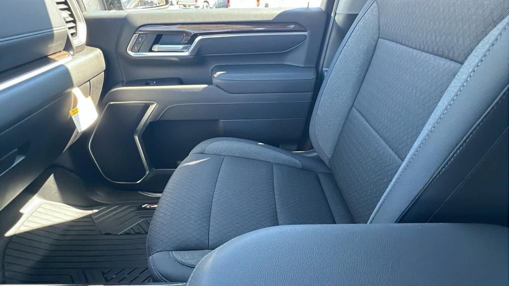 new 2025 Chevrolet Silverado 2500 car, priced at $76,870