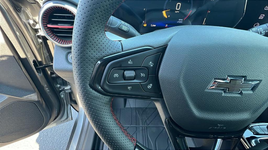 new 2025 Chevrolet Trax car, priced at $26,955