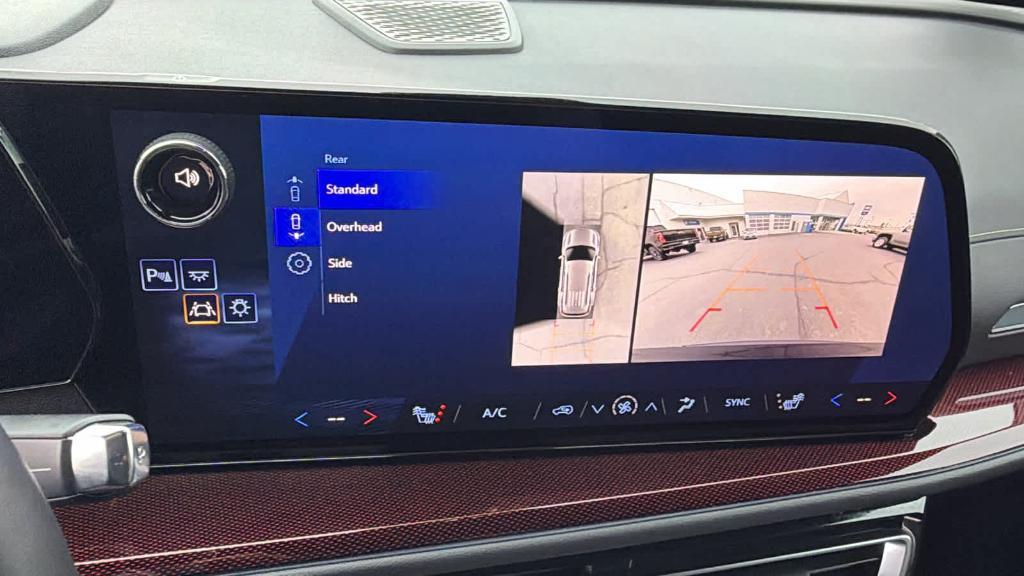 used 2025 Chevrolet Traverse car, priced at $45,990