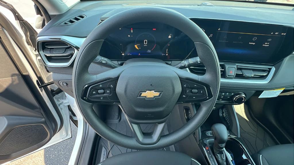 new 2026 Chevrolet TrailBlazer car, priced at $26,140