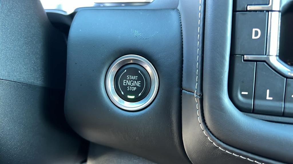 used 2023 GMC Yukon XL car, priced at $82,490