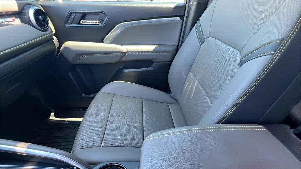 used 2024 Chevrolet Colorado car, priced at $49,995