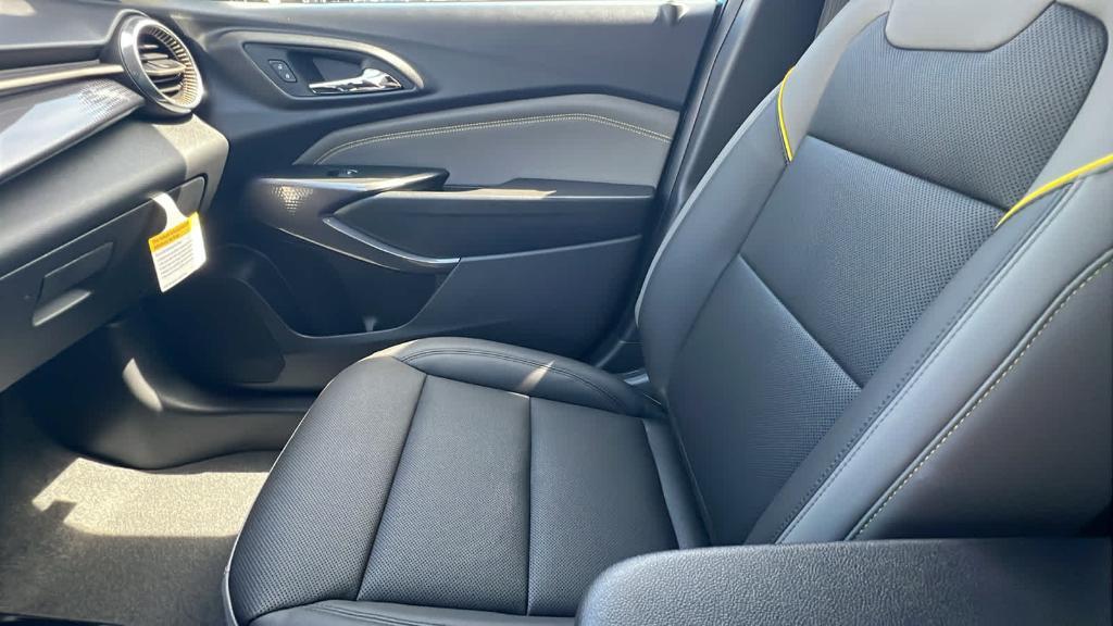 new 2025 Chevrolet Trax car, priced at $28,245