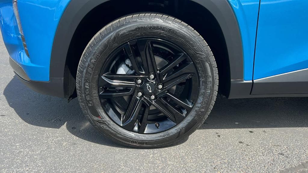 new 2025 Chevrolet Trax car, priced at $28,245
