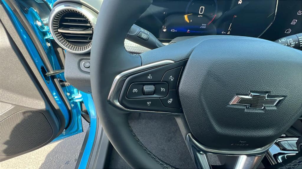 new 2025 Chevrolet Trax car, priced at $28,245