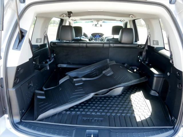 used 2014 Honda Pilot car, priced at $13,999