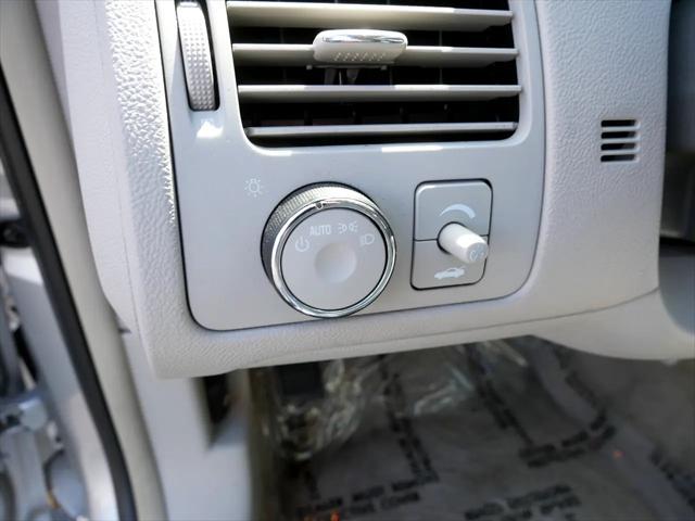 used 2009 Buick Lucerne car, priced at $6,999