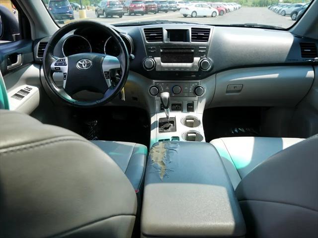 used 2011 Toyota Highlander car, priced at $10,999