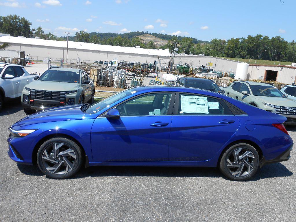new 2025 Hyundai Elantra car, priced at $28,130