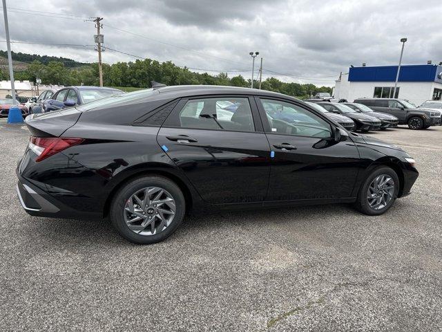 new 2024 Hyundai Elantra HEV car, priced at $27,180