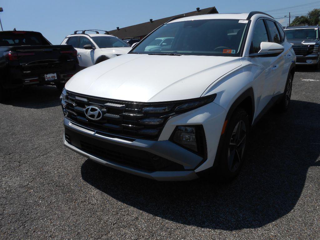 new 2025 Hyundai Tucson car, priced at $37,685