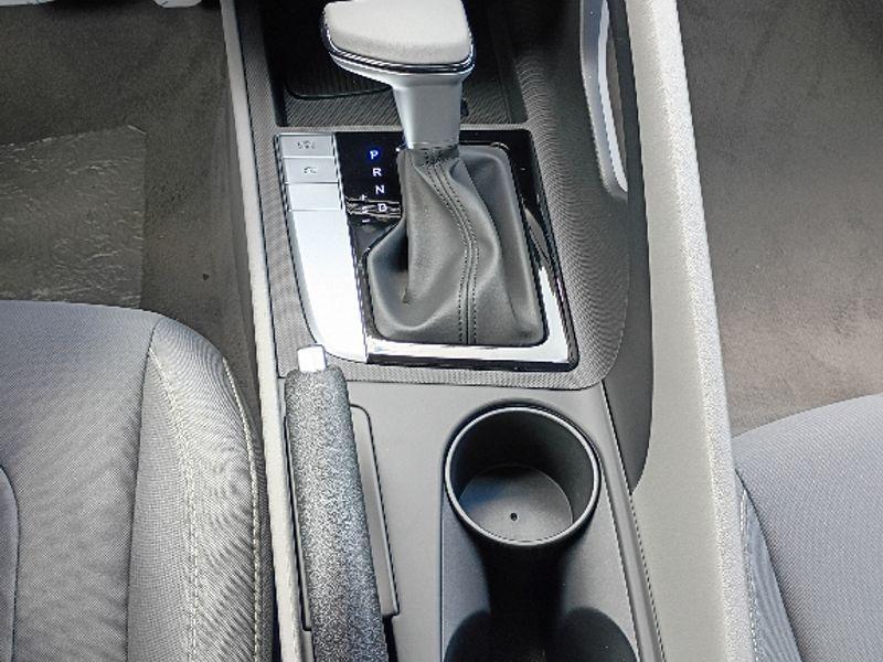 new 2025 Hyundai Elantra car, priced at $25,090