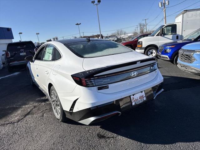 new 2025 Hyundai Sonata Hybrid car, priced at $39,560