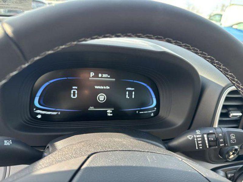 new 2025 Hyundai Venue car, priced at $24,175