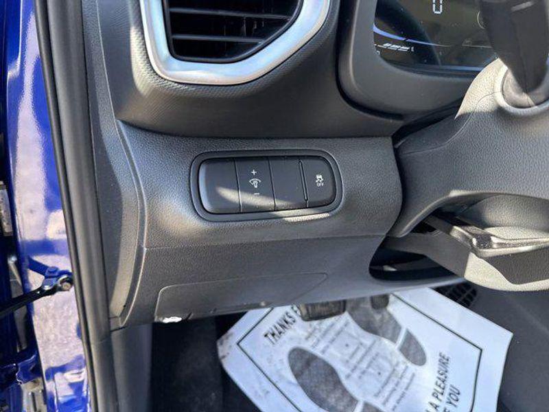 new 2025 Hyundai Venue car, priced at $24,175