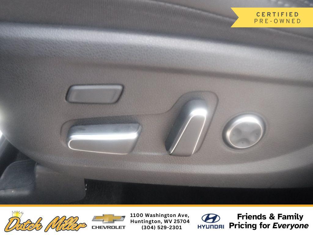 used 2023 Hyundai Santa Fe car, priced at $29,057
