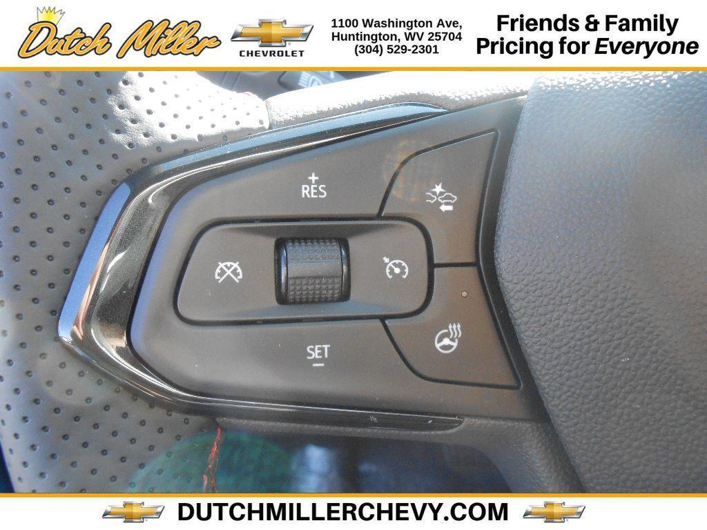new 2025 Chevrolet Trax car, priced at $28,864