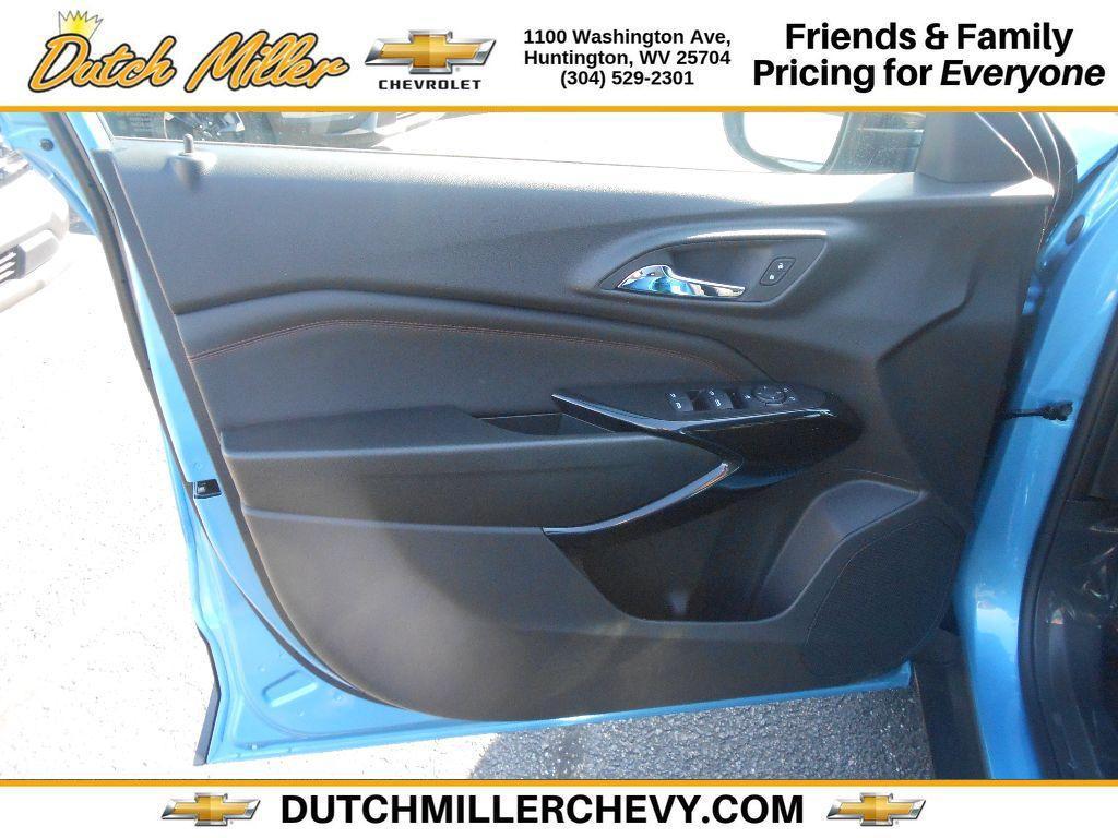 new 2025 Chevrolet Trax car, priced at $28,864