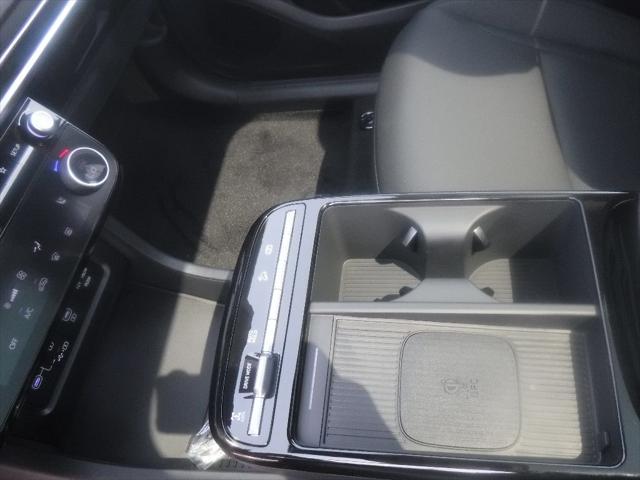 new 2025 Hyundai TUCSON Hybrid car, priced at $38,940
