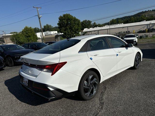 new 2024 Hyundai Elantra car, priced at $26,540