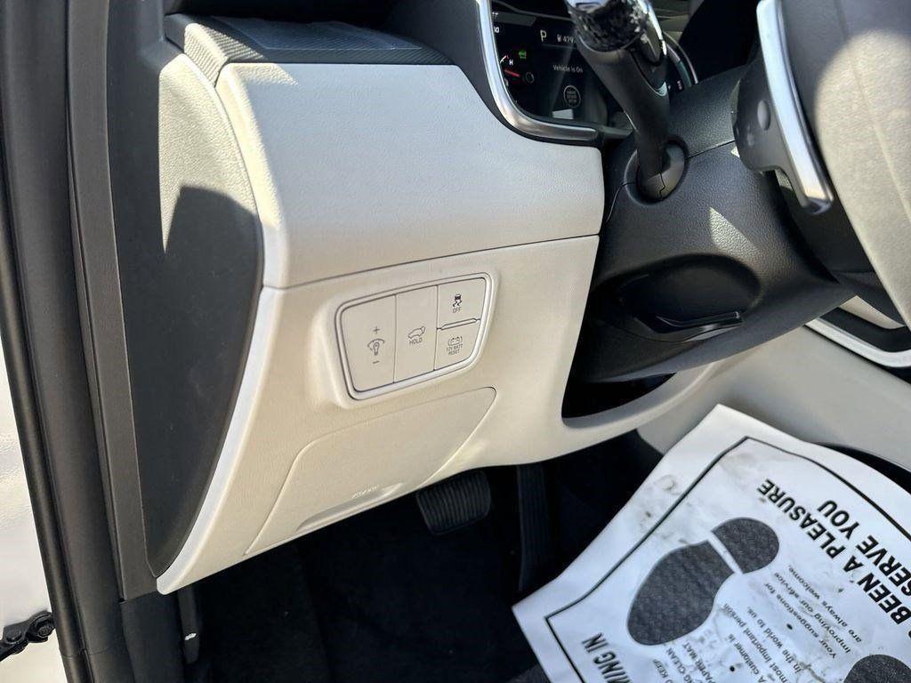 used 2024 Hyundai TUCSON Hybrid car, priced at $25,981