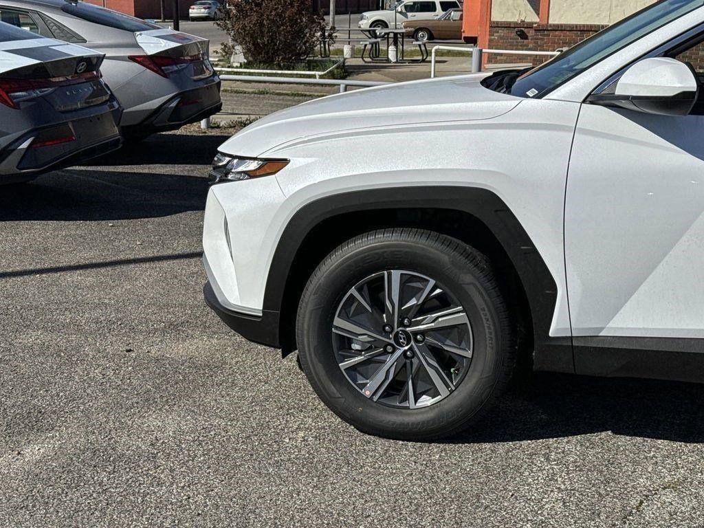 used 2024 Hyundai TUCSON Hybrid car, priced at $25,981