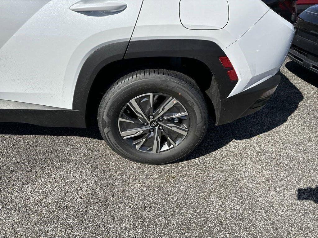 used 2024 Hyundai TUCSON Hybrid car, priced at $25,981