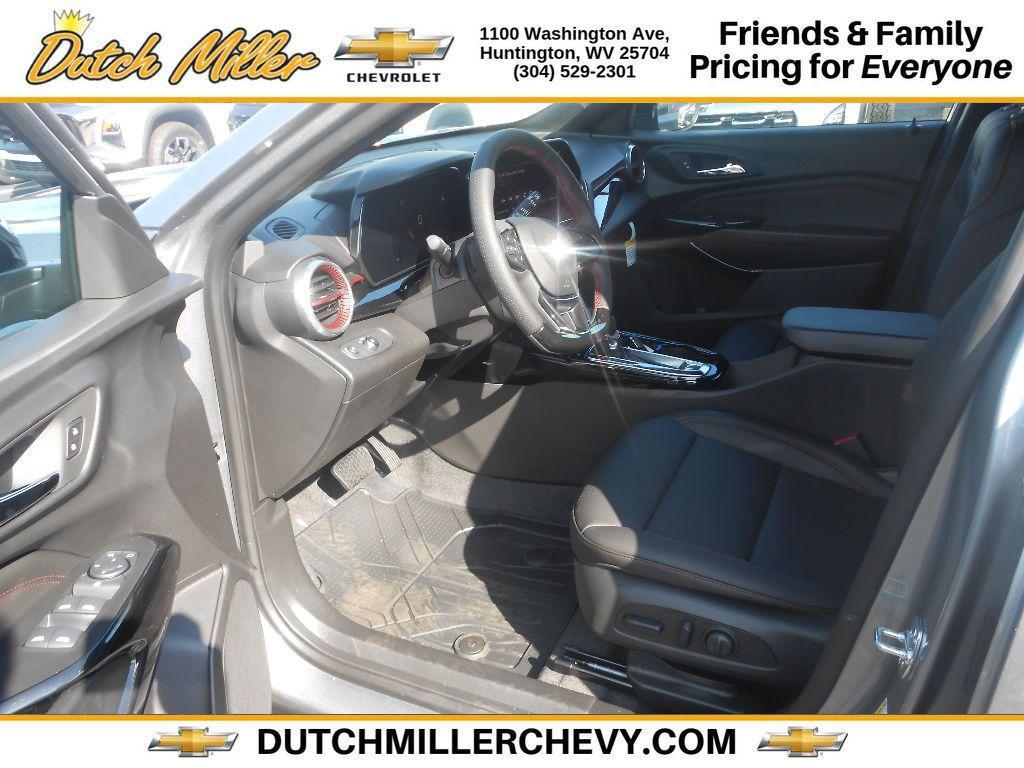 new 2025 Chevrolet Trax car, priced at $28,469
