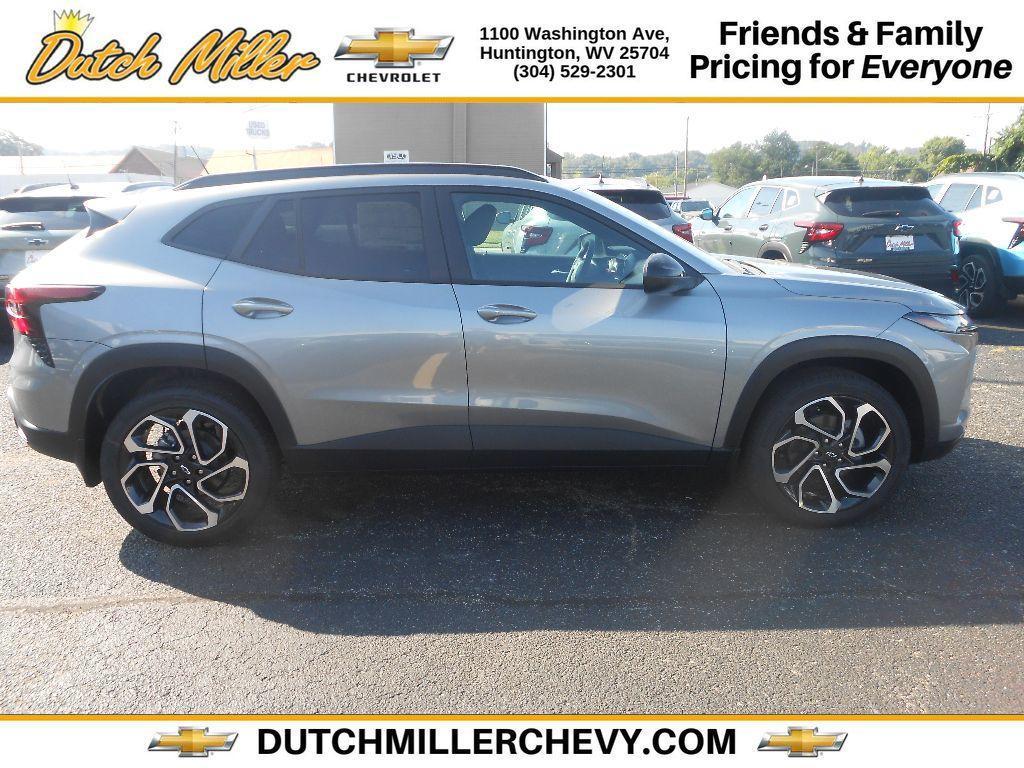 new 2025 Chevrolet Trax car, priced at $28,469