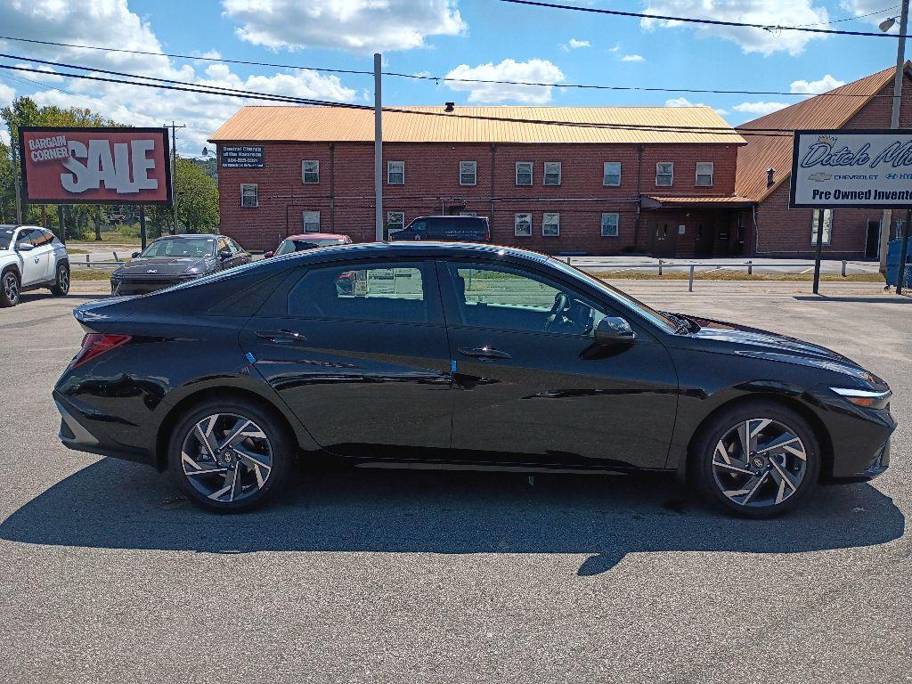 new 2025 Hyundai Elantra car, priced at $25,105