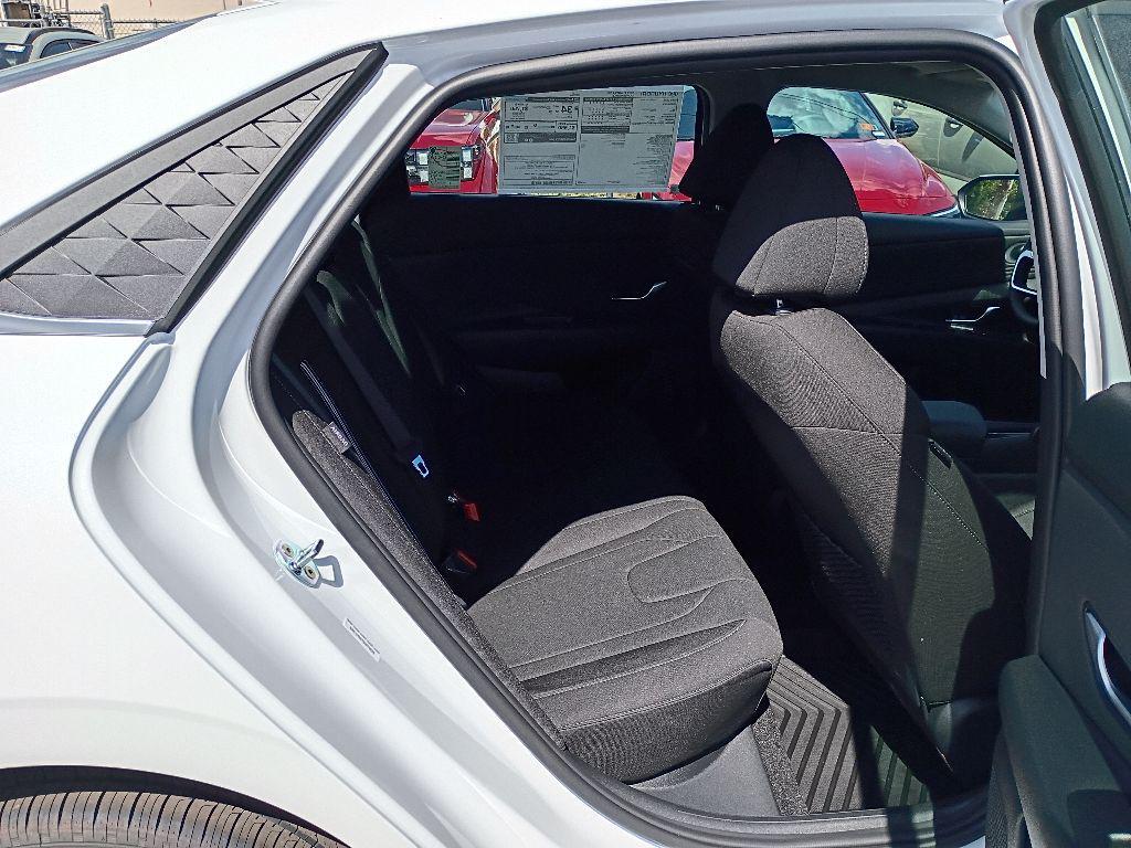 new 2025 Hyundai Elantra car, priced at $28,190