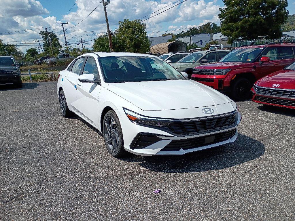 new 2025 Hyundai Elantra car, priced at $28,190