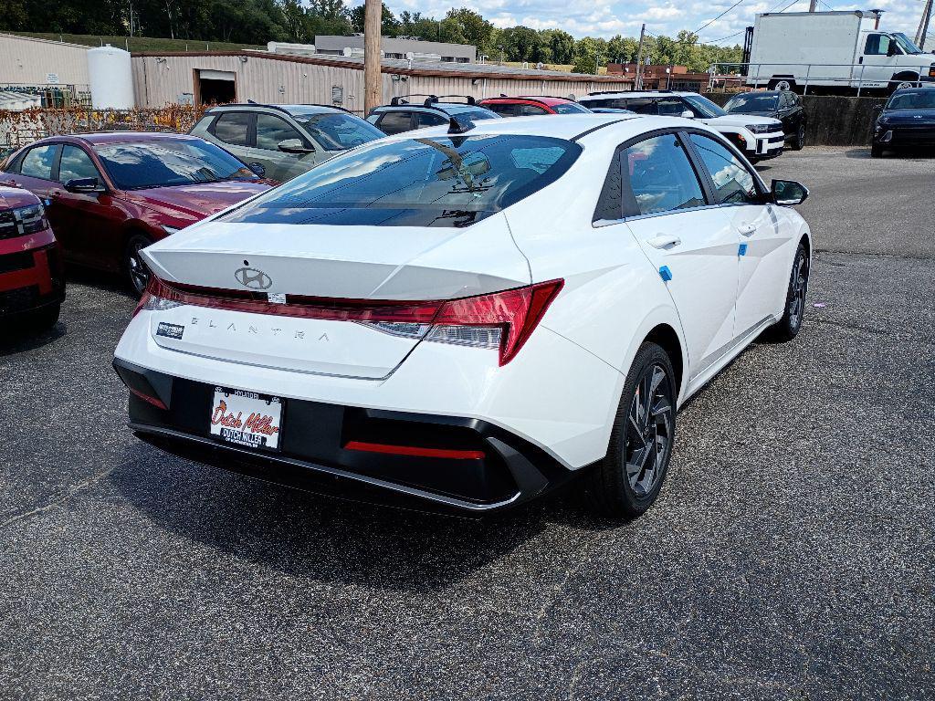 new 2025 Hyundai Elantra car, priced at $28,190