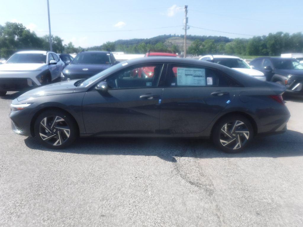 new 2025 Hyundai Elantra car, priced at $25,165